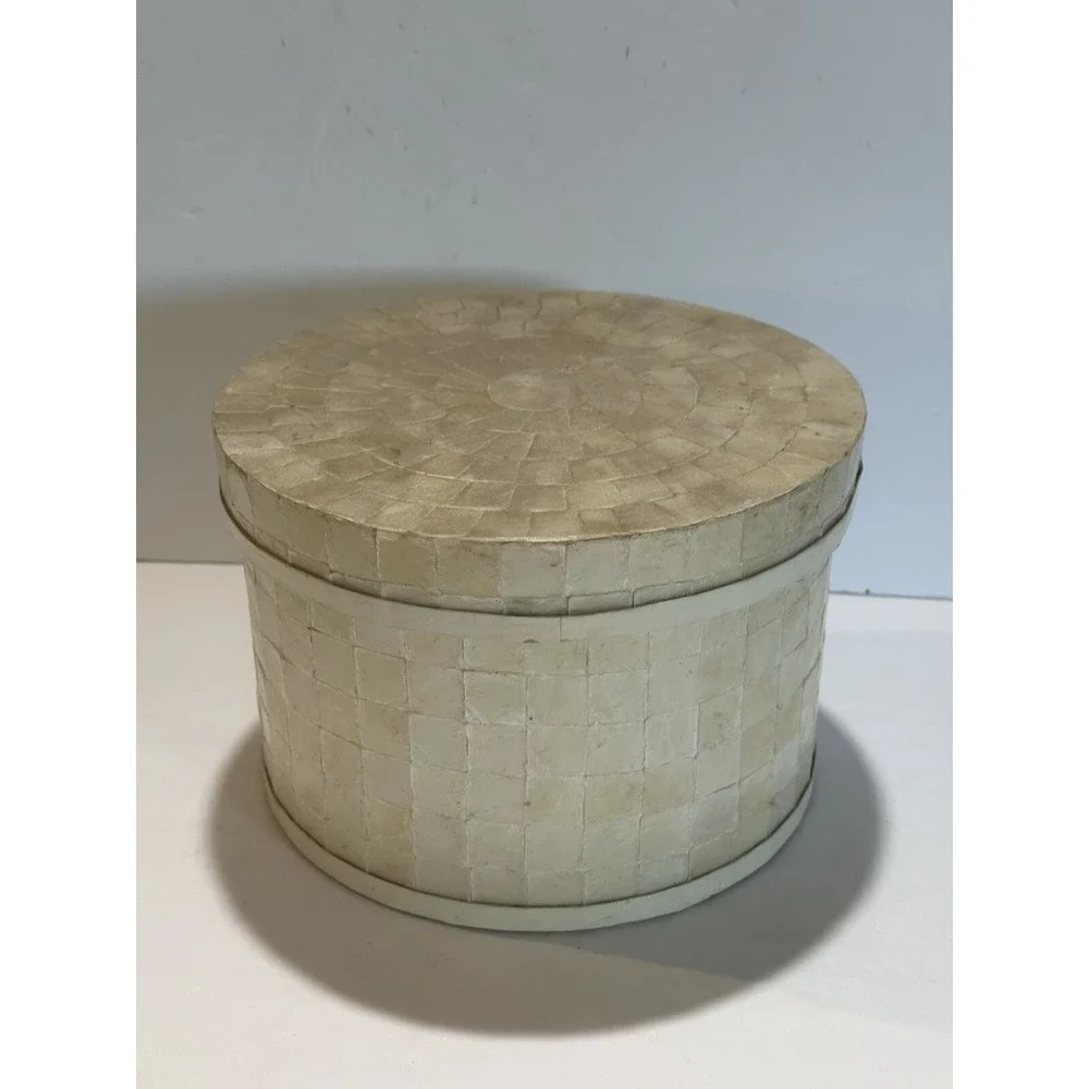 Round‎ mother of pearl outter cardbox Vintage luxurious storage Crate with Lid